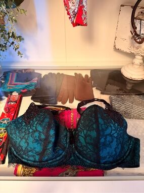 Lace Underwire Bra - Black & Teal